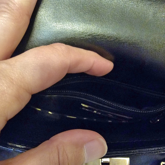 Class Evening Bag - Picture 7 of 8